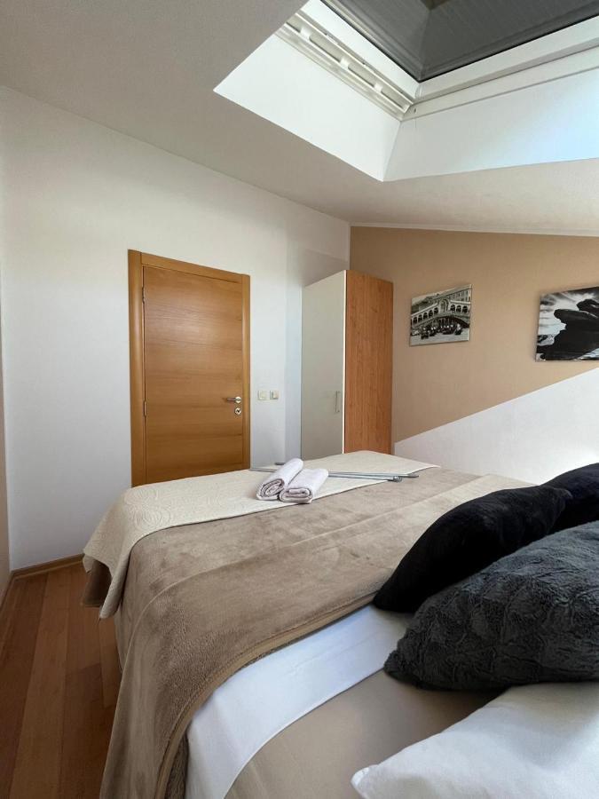 Apartments Four You-With Sea View Zára Kültér fotó